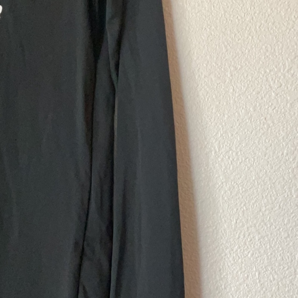 Under Armour Youth Small Black Multicolor Symbol NWT - Picture 5 of 10